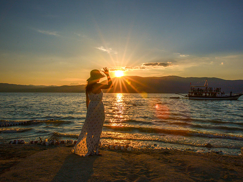 stock-photo-elveda-157317385